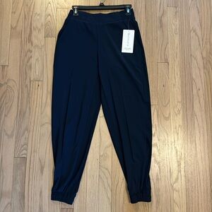 NWT Athleta Navy Brooklyn Jogger. Size 6.